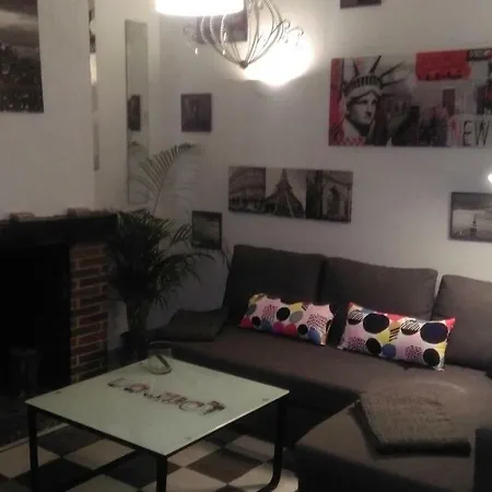 18 Rue Voltaire Apartment